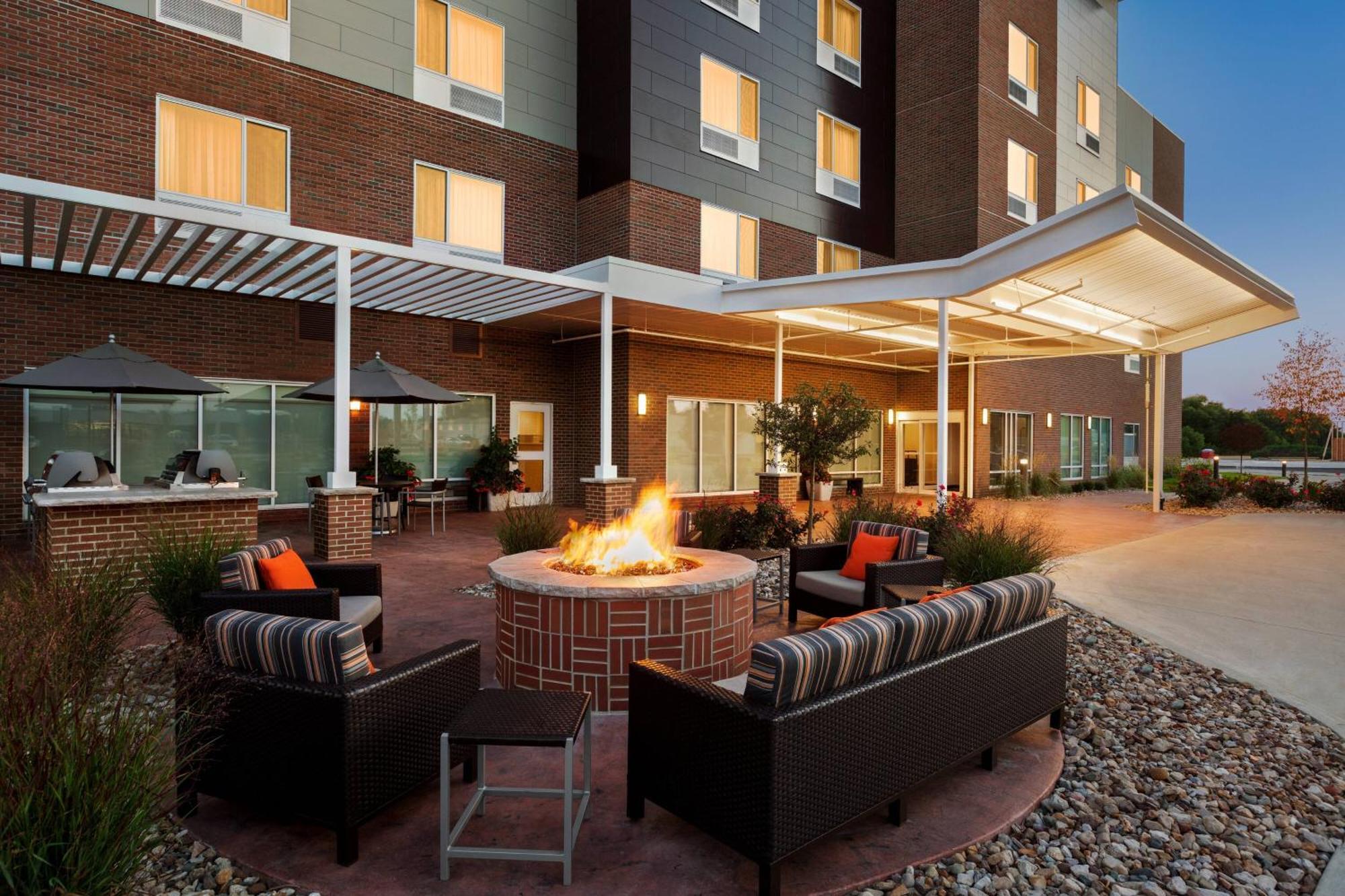 Towneplace Suites Cedar Rapids Marion מראה חיצוני תמונה